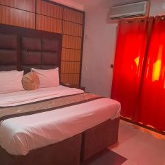 Brick Rock Hotel And Suites - Bild 4