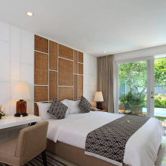 The Kanjeng Suites Villas Seminyak - Bild 6