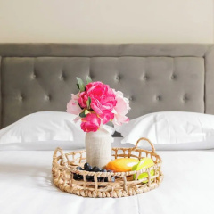 Chic and Refined Apartment - Bild 1