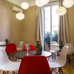 Born Barcelona Hostel thumbnail 20