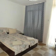 Guest House Petrovi thumbnail 3