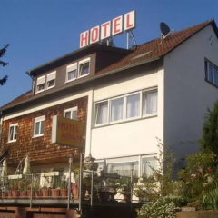 Adam - Bild 1