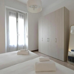 Marche Halldis Apartments thumbnail 2