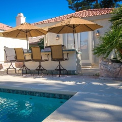 Luxury 6BR 10min to LV Strip Sleeps 20 - Bild 16