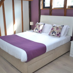 Wortwell Hall Barn thumbnail 3
