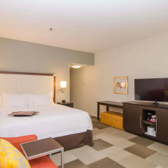 Hampton Inn & Suites by Hilton Houston North IAH thumbnail 7
