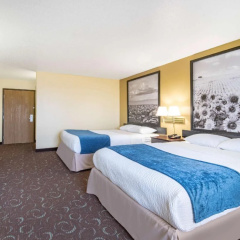 Four Seasons Inn thumbnail 3
