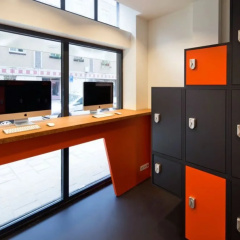 easyHotel Amsterdam City Centre South - Bild 17