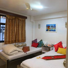 Temple Street Hotel thumbnail 5