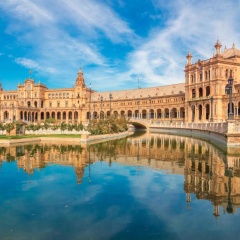 Preciosa casa grande con patio en Sevilla 8PAX - Bild 1