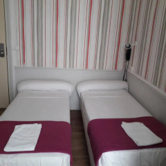 Perfect Hotel & Hostel thumbnail 1