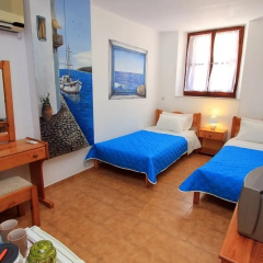 Symi Center thumbnail 5
