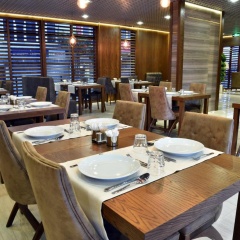 The Elegant Hotel - Bild 20