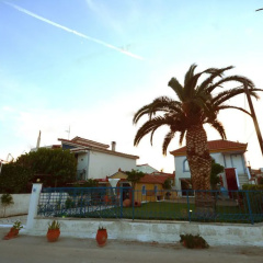 Sunrise House thumbnail 12