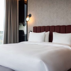 Radisson Blu Hotel At Porsche Design Tower Stuttgart - Bild 9