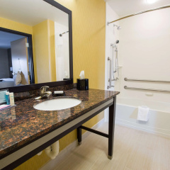 Hampton Inn & Suites Toledo/Westgate thumbnail 9