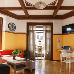 LeonHostel thumbnail 11