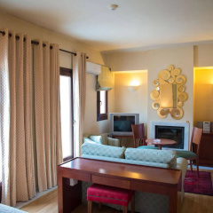 Maritsas Hotel & Suites thumbnail 14