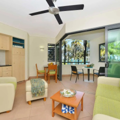 Seascape Holidays - Peninsula Apartments thumbnail 6