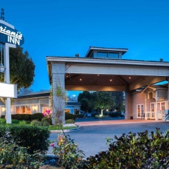 Marianis Inn thumbnail 1