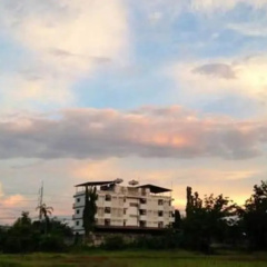 Sunshine Mansion thumbnail 14