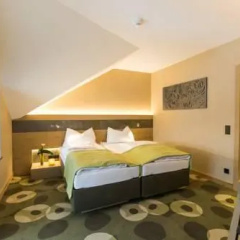 Familotel AIGO welcome family thumbnail 5