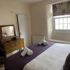 The Poltimore Inn thumbnail 5