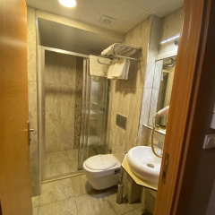Golden Lounge Hotel - Bild 9