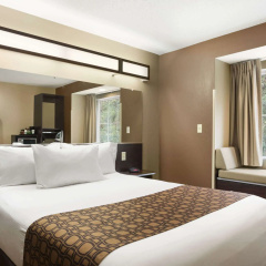 Microtel Inn & Suites by Wyndham Cambridge thumbnail 5
