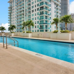 The Club at Brickell Bay Luxury Suites - Bild 16
