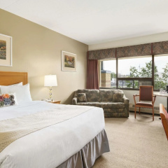 Travelodge Edmonton East
