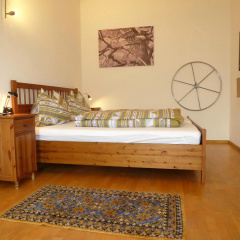 Charming, central, spacious apartment - Bild 6