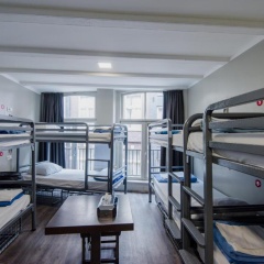 Hostel Warmoes Amsterdam - Bild 1