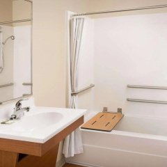 WoodSpring Suites Columbus NE I-270 Airport thumbnail 12