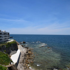 Ocean Front Stay thumbnail 22
