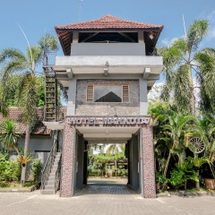 Hotel Mahkota Plengkung - Bild 1