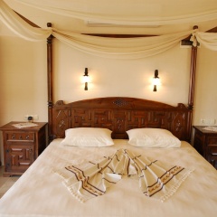 An Unspoilt Setting, Luxurious Surroundings and a Warm, Personal Welcome - Bild 1