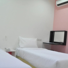 YY48 Hotel thumbnail 5