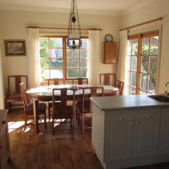 Sutton Forest Cottage thumbnail 12