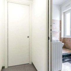 S.Ambrogio Square - Bild 3