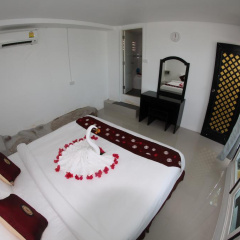 Phi Phi Cozy Seafront Resort - Bild 11