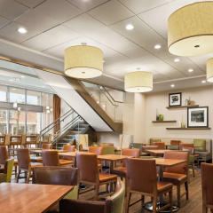 Hampton Inn & Suites Clayton/St. Louis-Galleria Area thumbnail 25