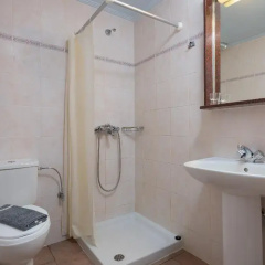 Vlycha Beach Apartments thumbnail 8