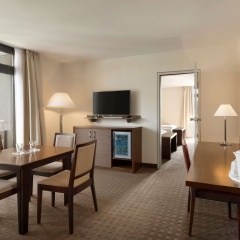 Ramada by Wyndham Nuernberg Parkhotel - Bild 7