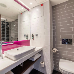 Premier Inn Stuttgart City Centre - Bild 7