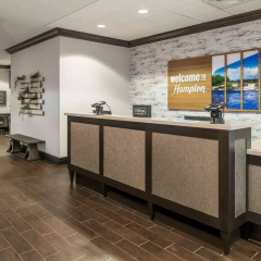 Hampton Inn Lewiston-Auburn thumbnail 2