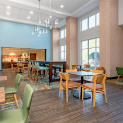 Hampton Inn & Suites Deland thumbnail 47