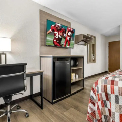 Red Roof Inn Huntsville, AL thumbnail 11