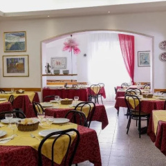 Hotel Susanna thumbnail 19