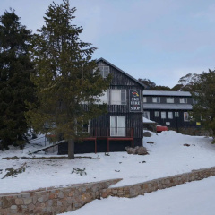 Halleys Lodge thumbnail 14